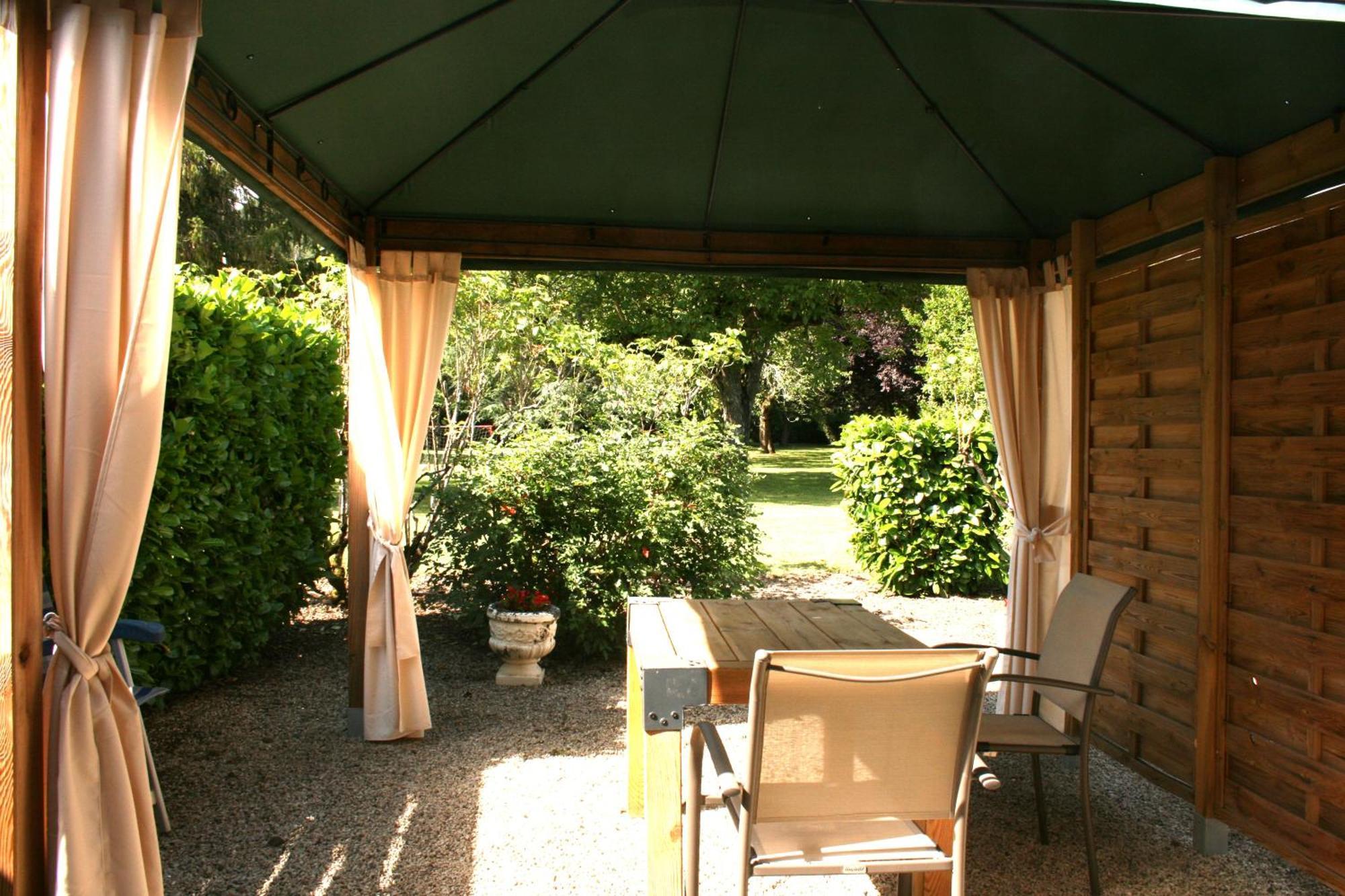 Villa Domaine des Hirondelles Saint-Vincent-de-Cosse Esterno foto